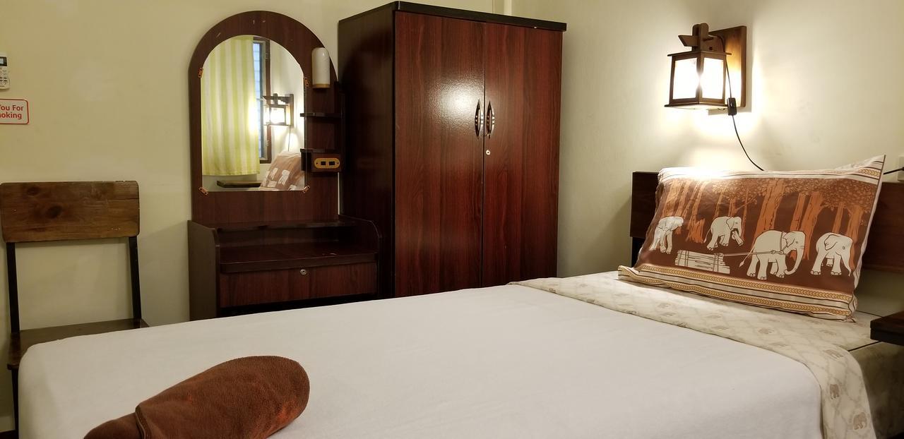 Siriwan Guesthouse Chiang Mai Extérieur photo